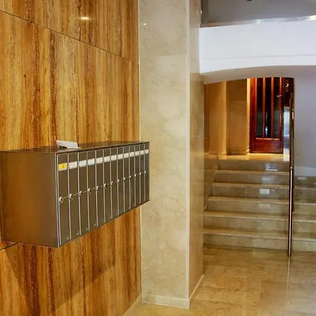 Apartamento Comedias Apartment *